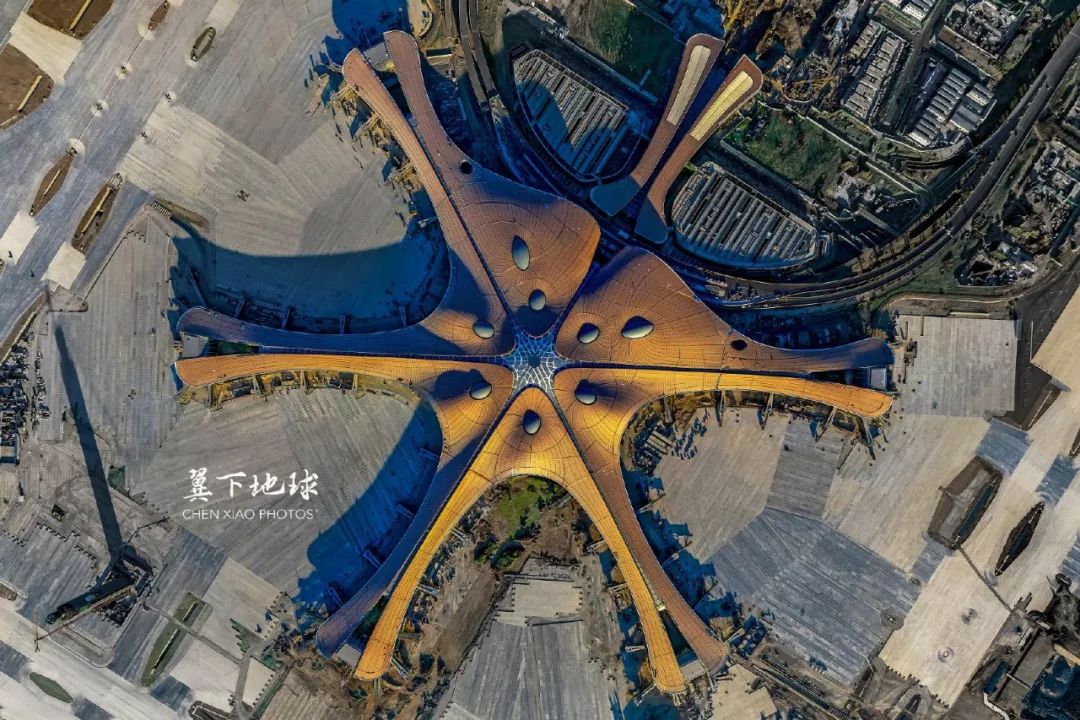 中国世界级超大型国际机场,中国建造超大型机场
