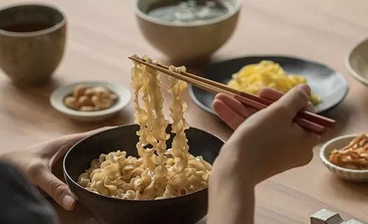 疫情下的方便面怎么吃,疫情期间做方便面的方法