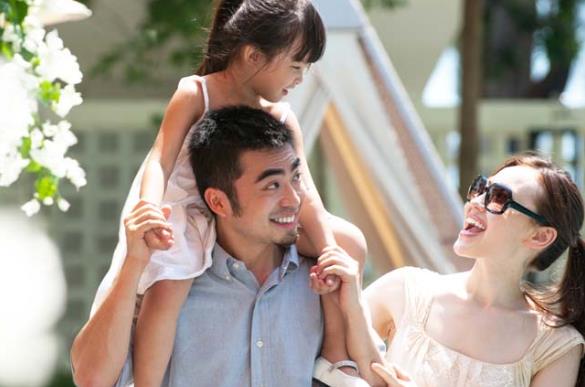 为啥中国孩子“多叛逆”？养育孩子的过程，父母多缺乏“读懂感”