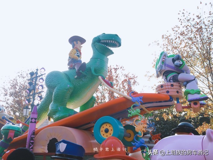 上海迪士尼自驾停车攻略,上海迪士尼快速通行证攻略