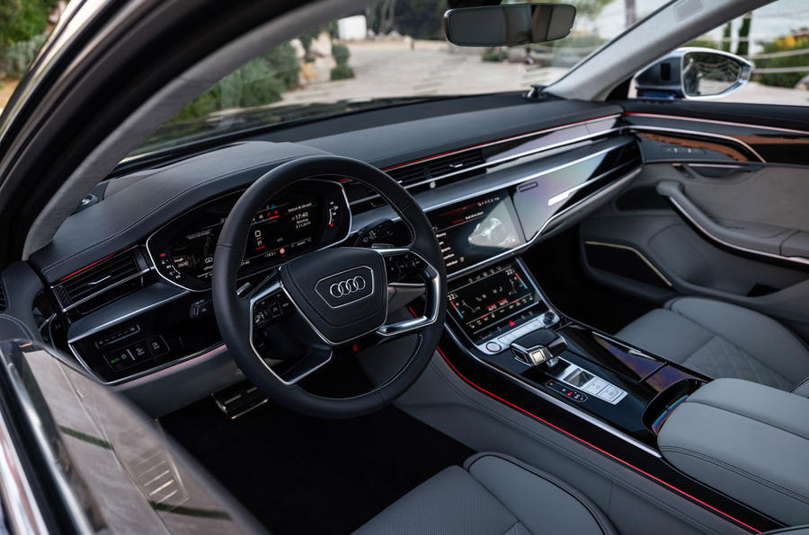 奥迪s8和奥迪rs7哪个档次定位更高,3.8秒破百的车有哪些燃油车