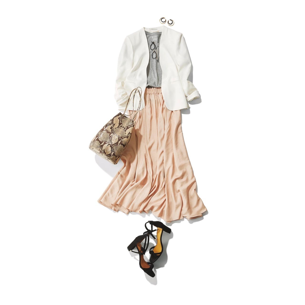 夏天这十件单品必穿,让你清爽的夏季单品详解