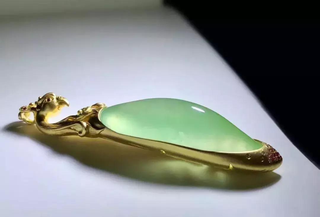买翡翠如何避免走弯路,买翡翠手镯小技巧