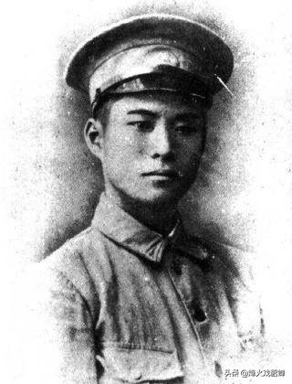 五十四团一营一天死三个营长。团长：天杀的黄维，一个也不给我留