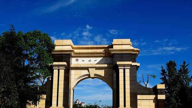 四川绵阳哪所中学好,绵阳一中和绵阳南山哪个好