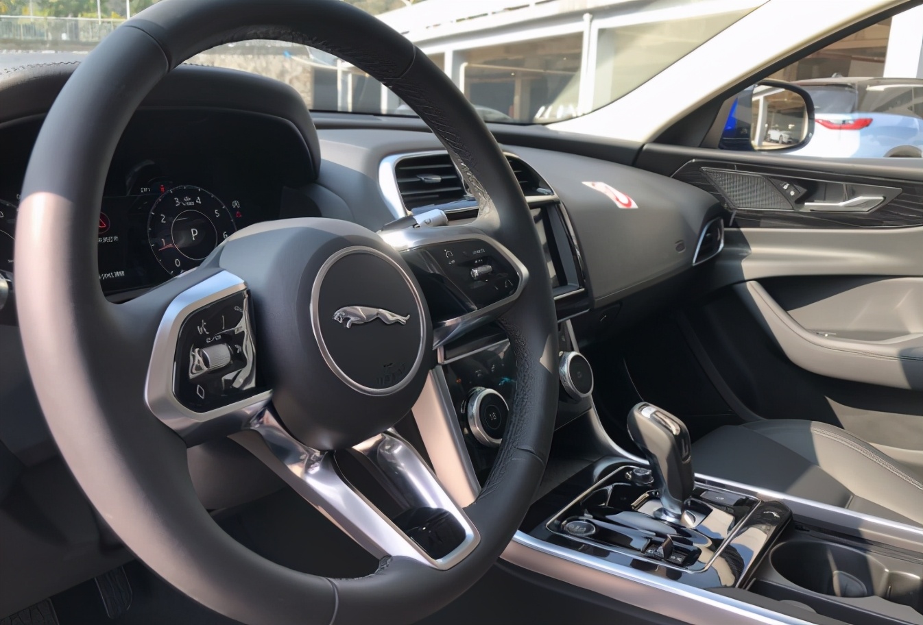 19款捷豹xel2.0t250ps奢华版试驾,捷豹xel黑曜运动型英国绿试驾