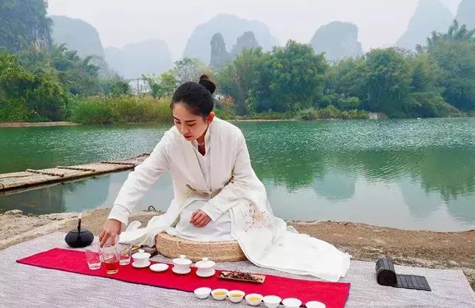 阳朔带游泳池价格适中的酒店,阳朔旅游比较方便的酒店