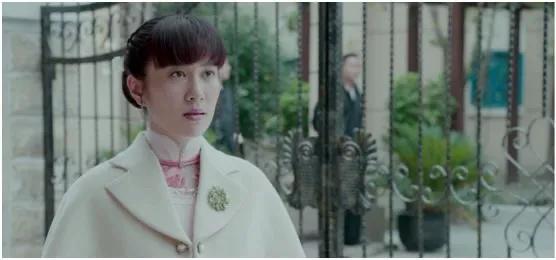 厚刘海遮挡脸型,厚刘海遮住眼睛