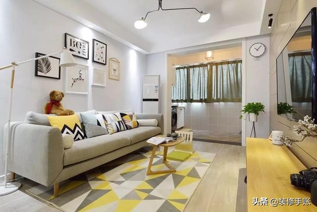 长又窄的客厅怎么布置,又窄又长的客厅怎么摆