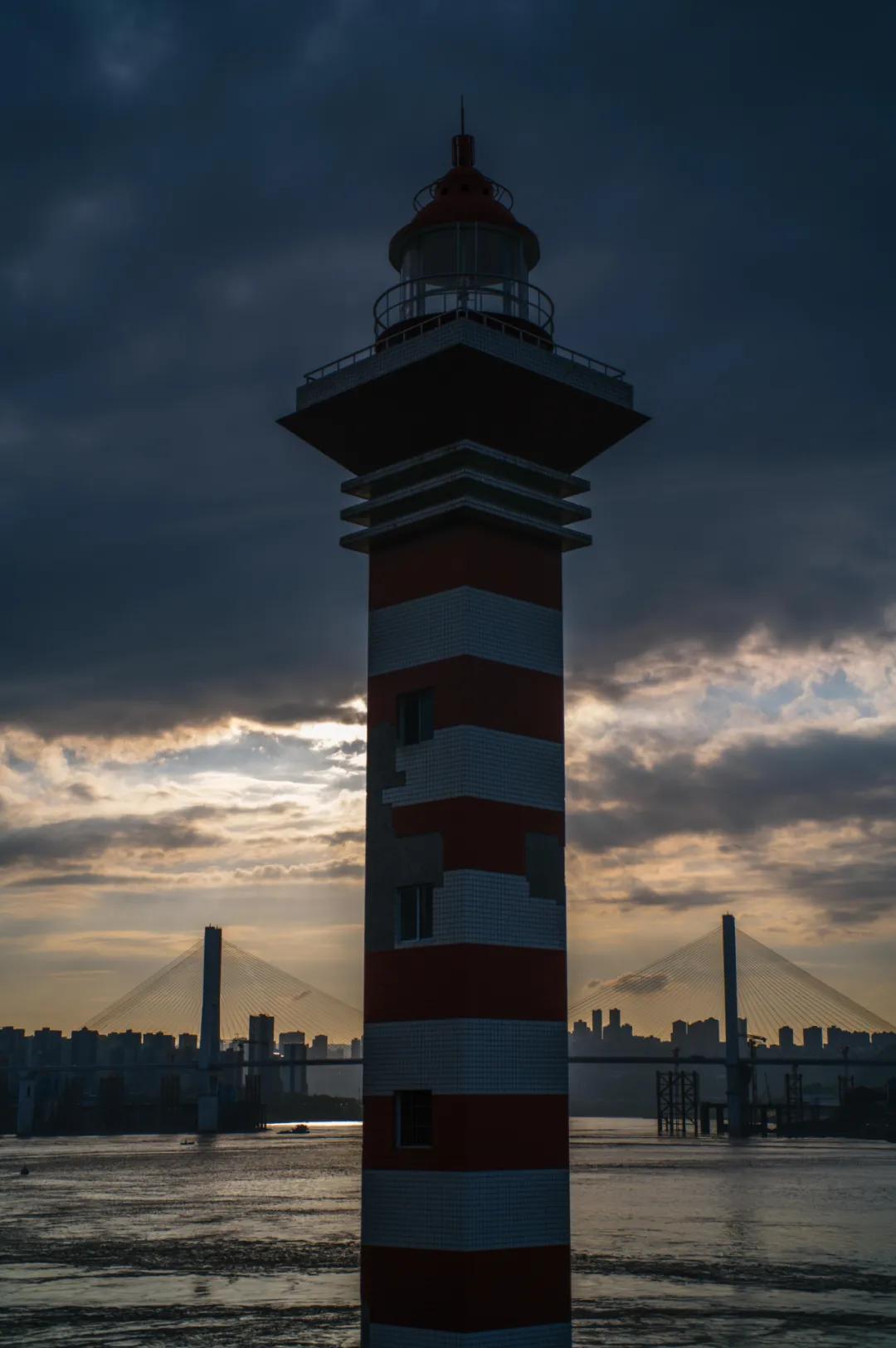 50mmf1.4全画幅镜头推荐,50mmf1.4镜头有几代