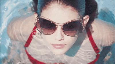 像时尚达人们一样无惧镁光灯？飞顿铂金牛奶光给你稳稳的底气