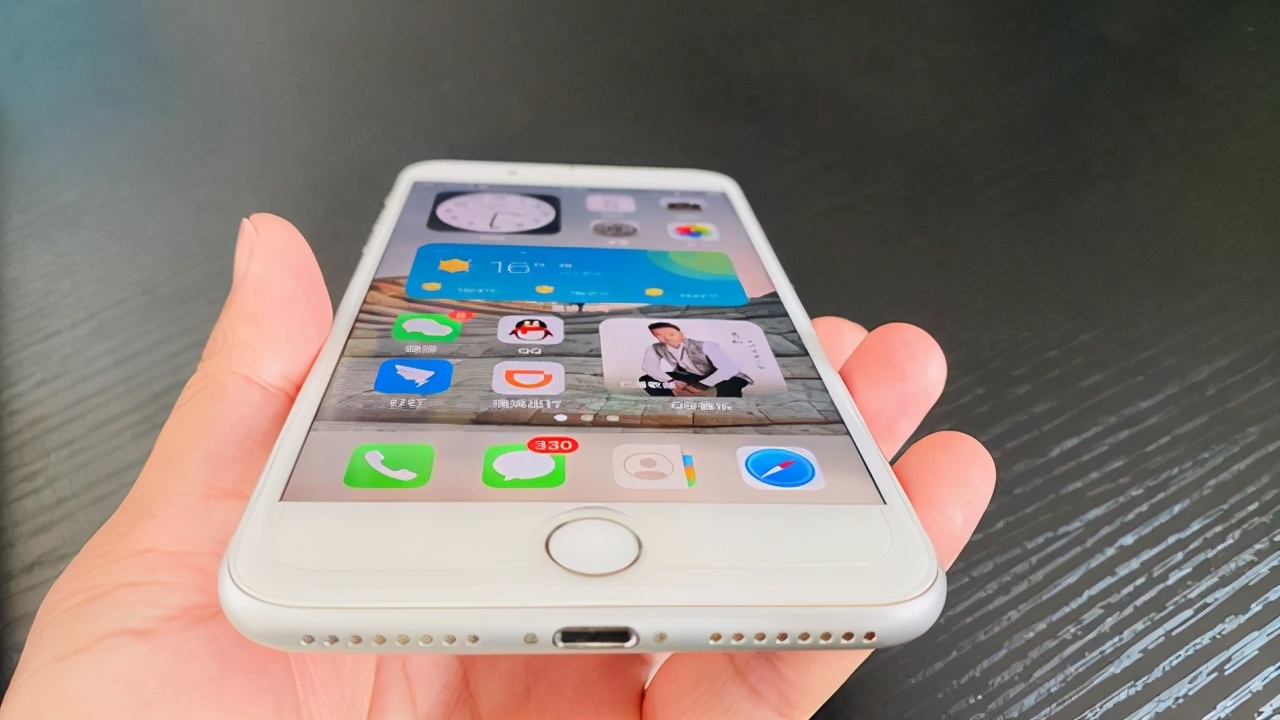 iphone8iphone12电池实测,iphone8p换官方电池性能有提升吗