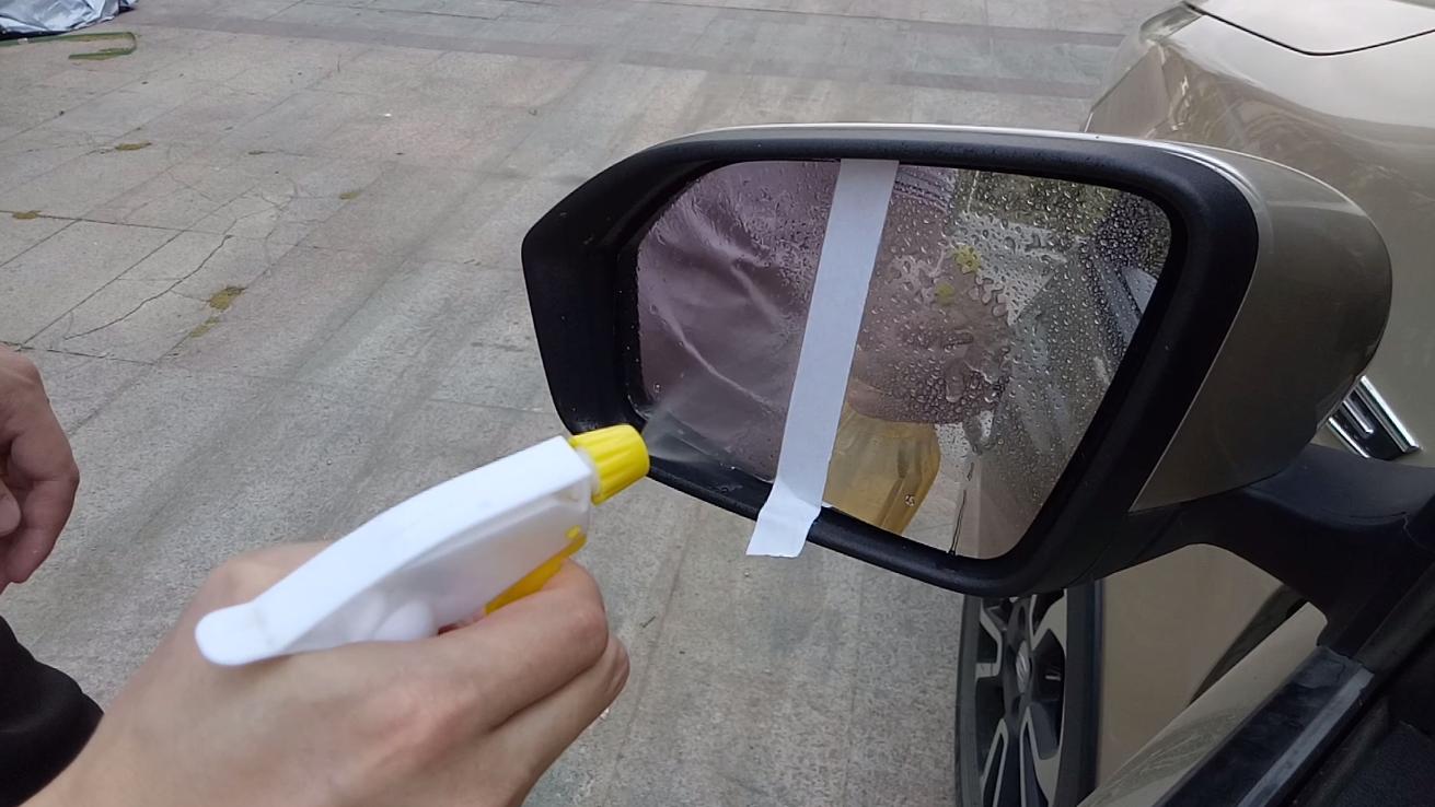 雨天开车如何防止后视镜挂满水,雨天如何去除后视镜水珠