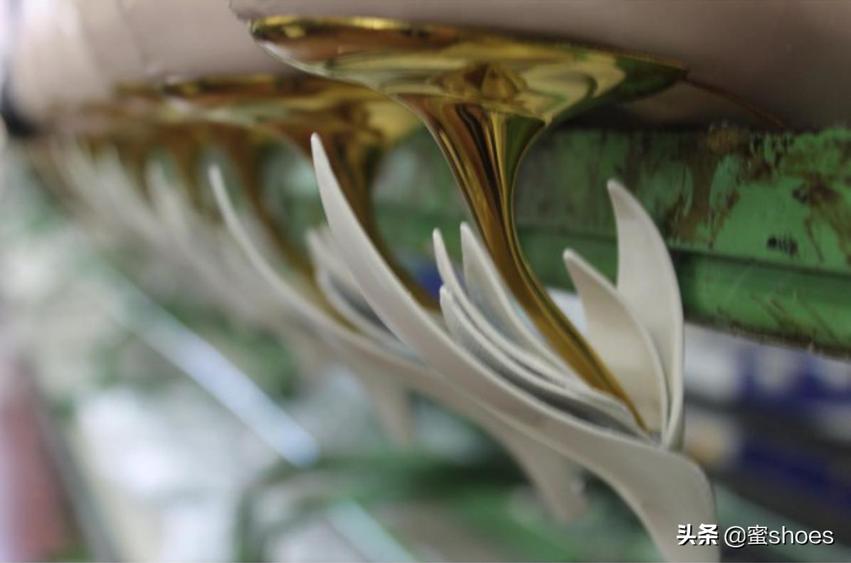 设计感鞋子小众品牌女,小众设计鞋子女推荐品牌