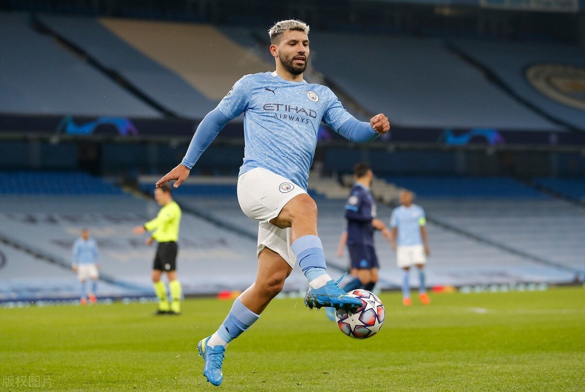 情怀可以留,雕像可以立,但钱真的不能再给了!大空翼挥手说再见