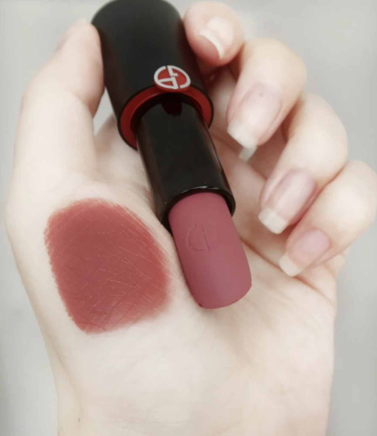 阿玛尼特色哑光唇膏207,阿玛尼206权力唇膏和唇釉