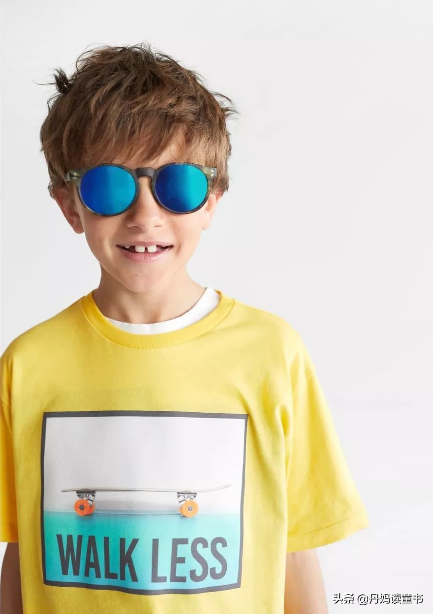 夏季流行的裙子童装,夏天连衣裙短袖童装