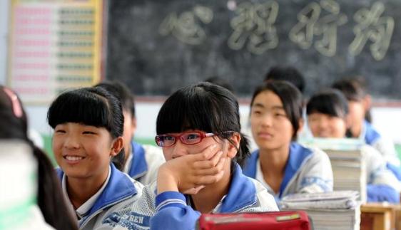 17岁高中生老想吐怎么了,17岁中学生呕吐去世