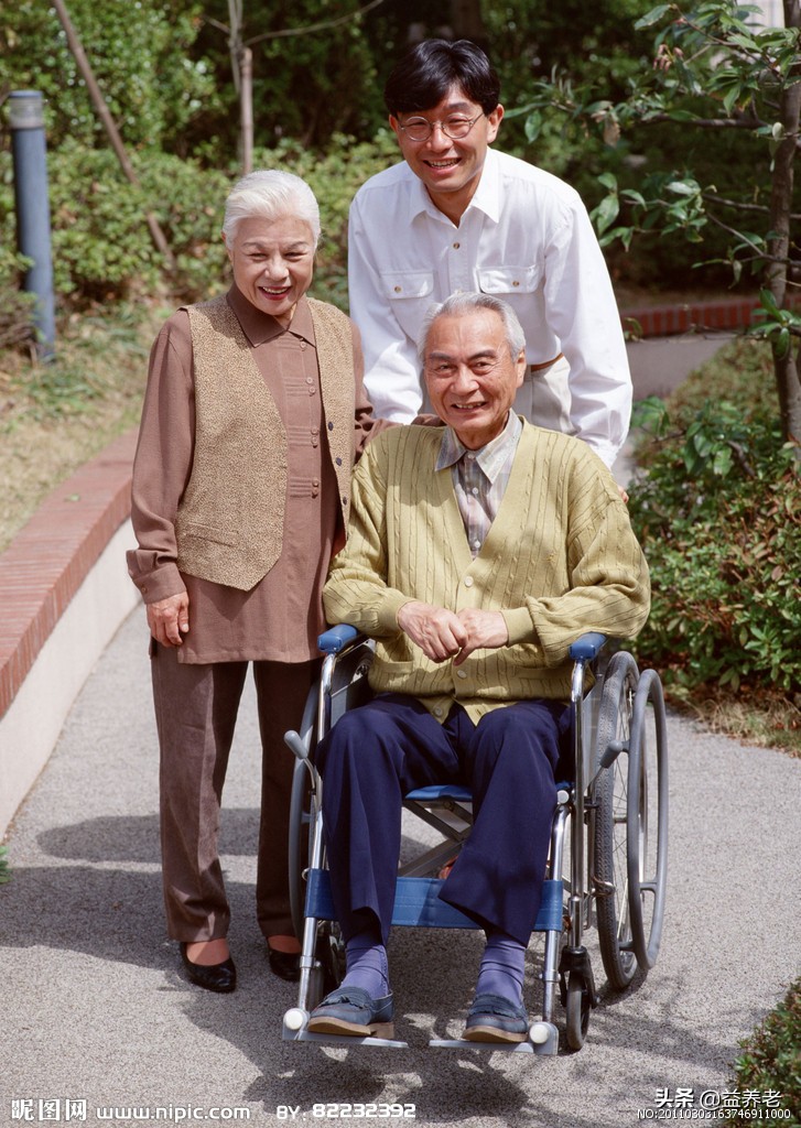 老人太啰嗦惹人嫌,老人很啰嗦是什么原因