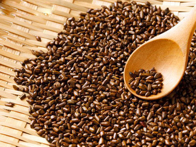 泡过的茶叶不要扔,泡过的茶叶当枕头