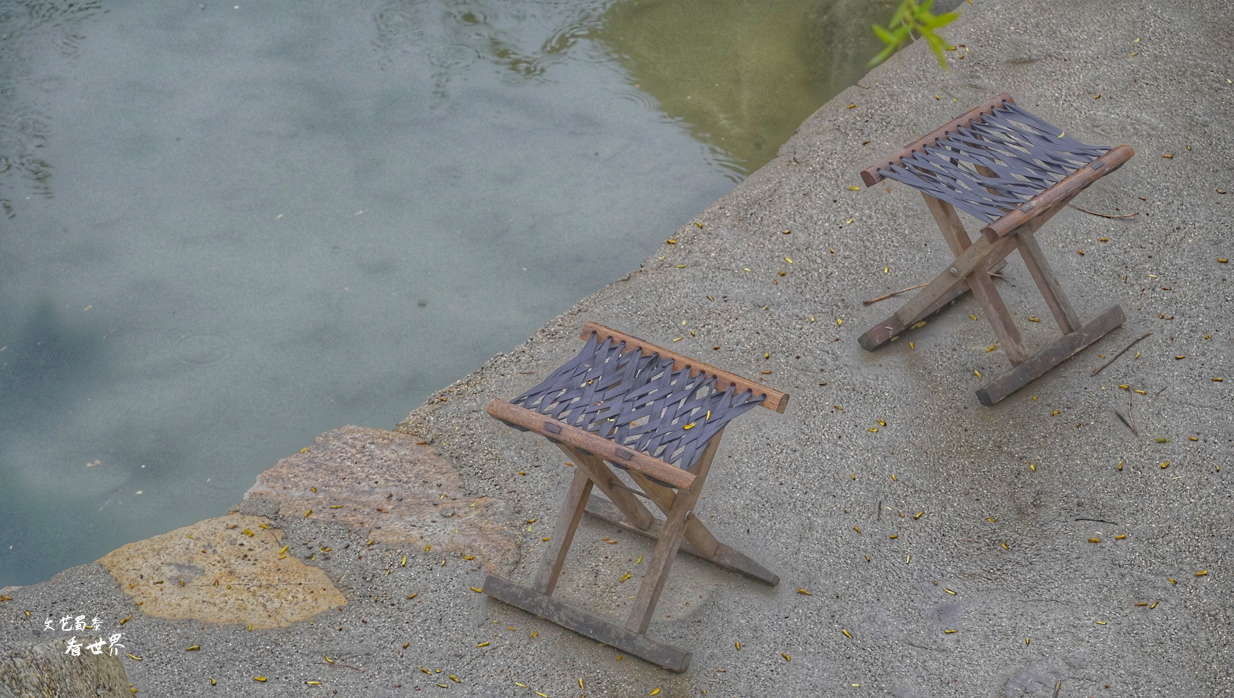 因《舌尖上的中国》而为人所知，刚刚的四月飞雪又让它美成了仙境