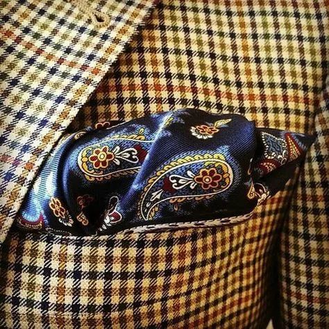 浼犺涓殑閿︿笂娣昏姳,浼犺閿︿笂娣昏姳