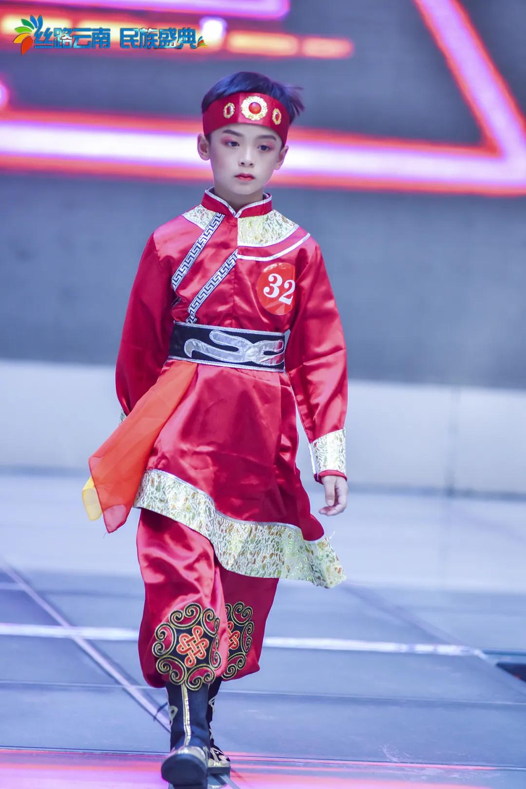 星推荐：2021国际民族模特电视大赛少儿组选手—田崇汉