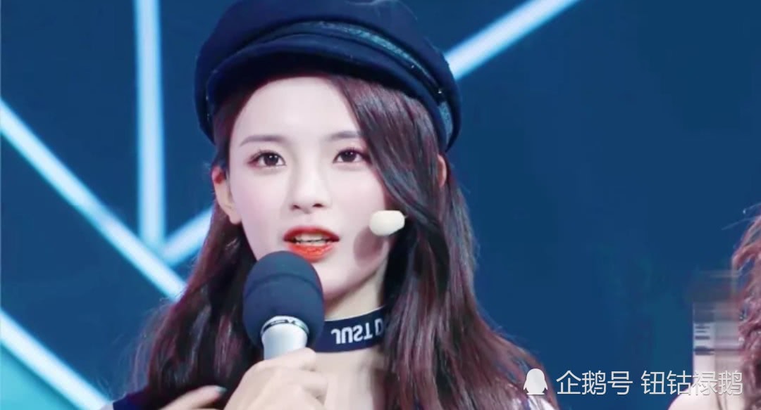 宋祖儿的神级颜值鼻子,杨幂和宋祖儿哪个好看