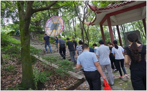 缅怀铁道兵先烈活动现场,铁道兵烈士感人视频