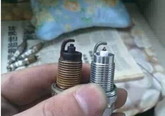 火花塞为什么一个月就坏了,火花塞提前换还是等有症状了再换