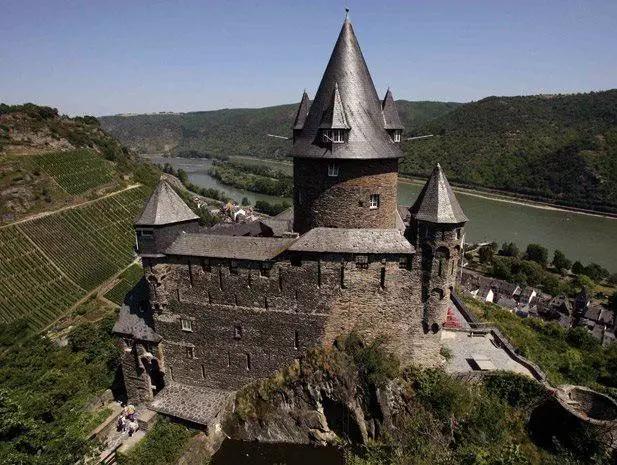 只花两位数的钱,如何住进一线城市中心?(上)