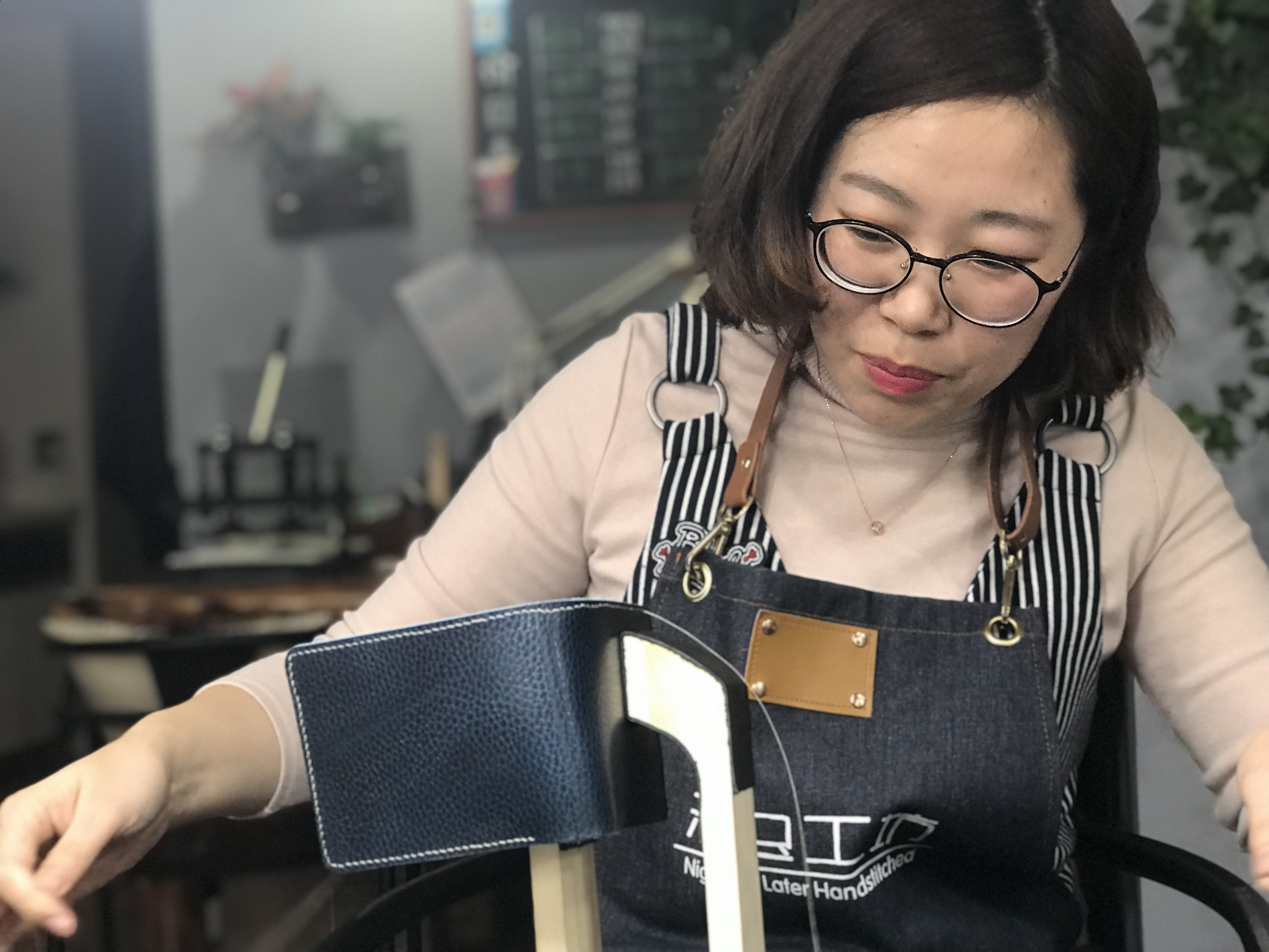 开手工皮具DIY店需要学习哪些内容：汐迟工坊开店创业班介绍