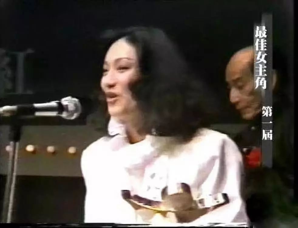 那些曾为我们带来欢乐的女打星们：如流星闪过