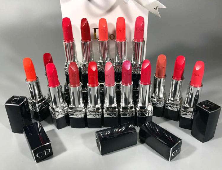 雅诗兰黛兰蔻哪个比较好,雅诗兰黛和兰蔻护肤品评测