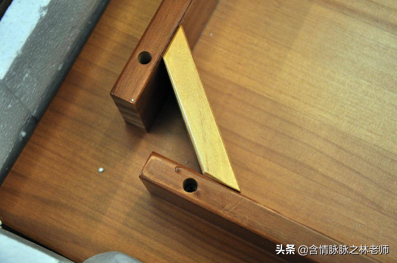 最新款式餐桌家用,实用实木餐桌款式推荐