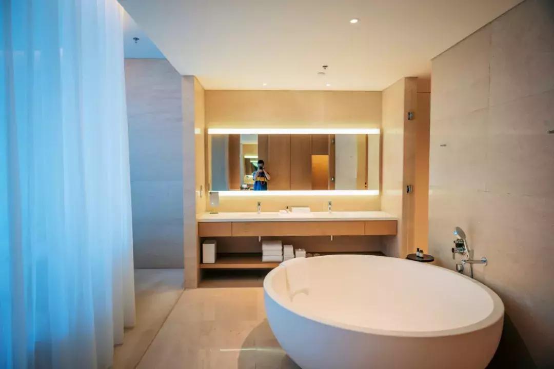 三亚海棠湾jw万豪与艾迪逊对比,不服来辩下一句