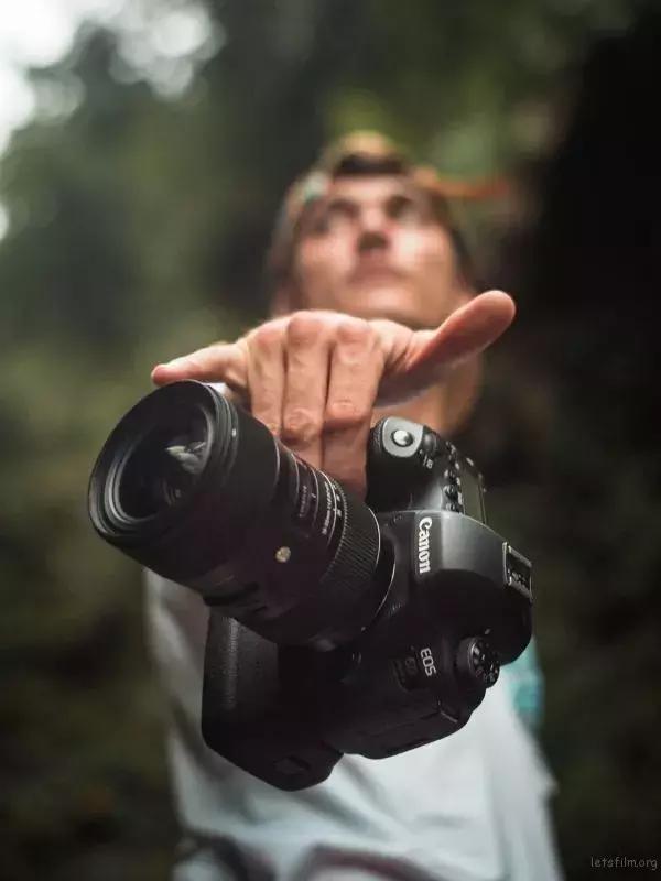 新手想买单反哪种比较适合,新手小白单反相机入门推荐