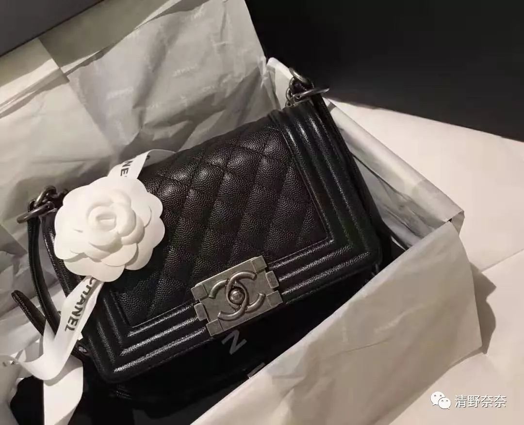 香奈儿丝绒手袋,应该如何选择香奈儿包包