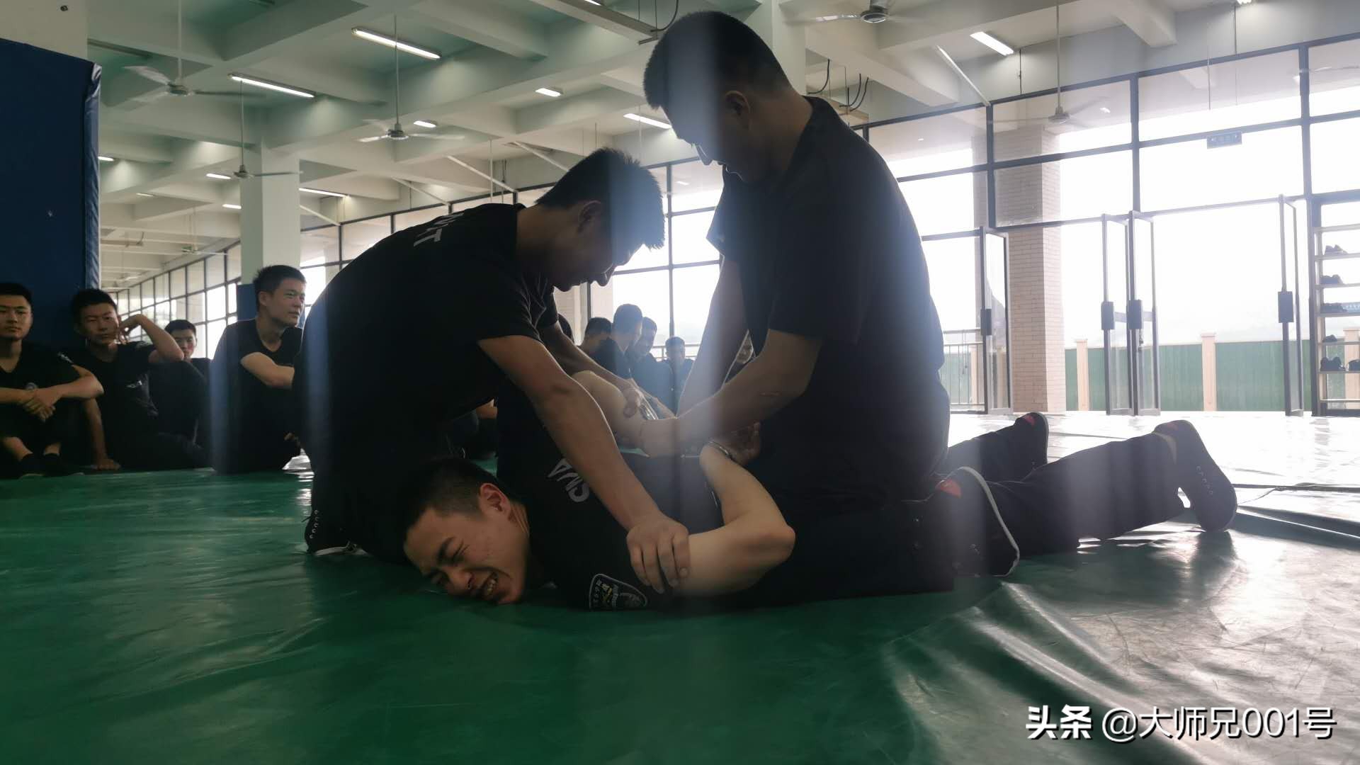 警察徒手防御技术,警察徒手攻防