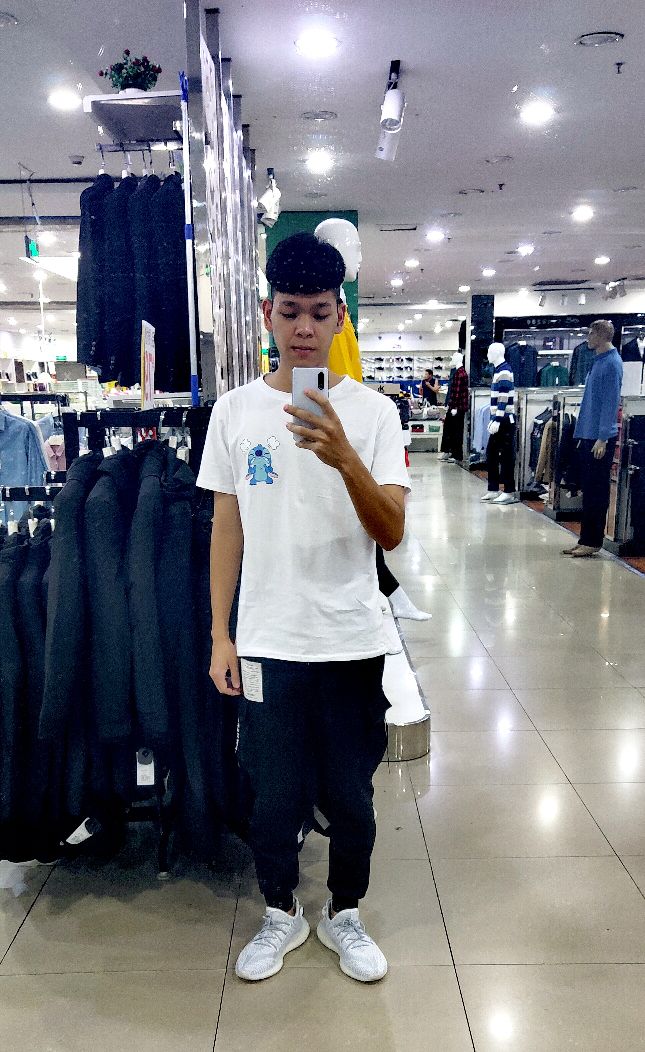 最美好的年纪活成了最糟糕的自己,在最好的年纪里过着最悲哀的生活