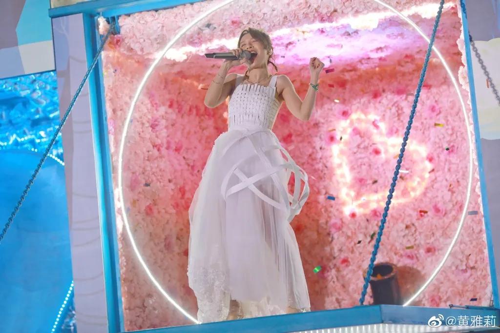 我们为什么羡慕黄雅莉的生活,黄雅莉豪宅在哪里