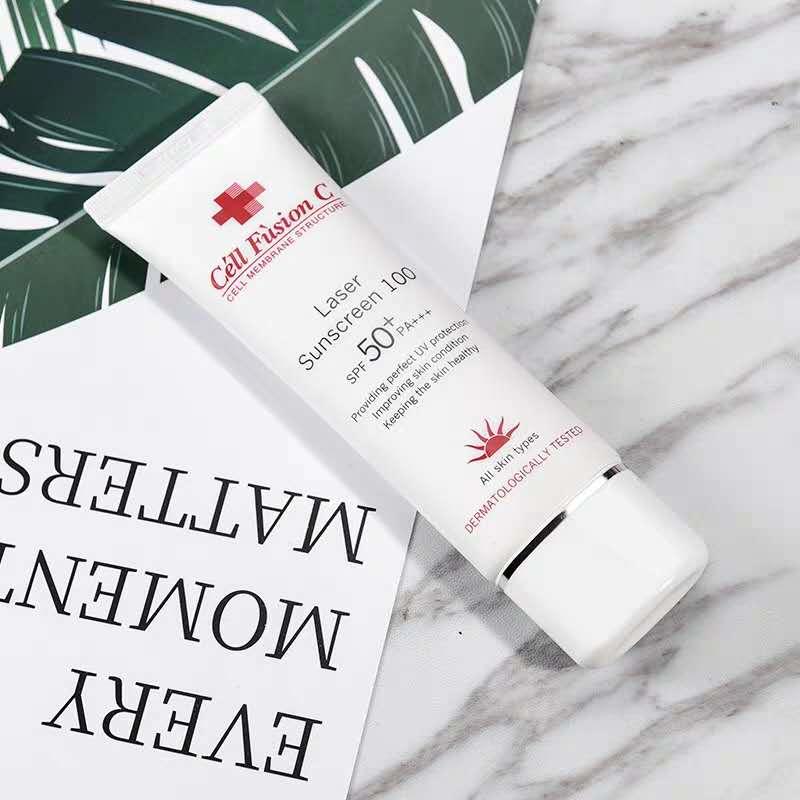 最好用的美白保湿防晒霜 (什么防晒霜美白不油腻很好用)