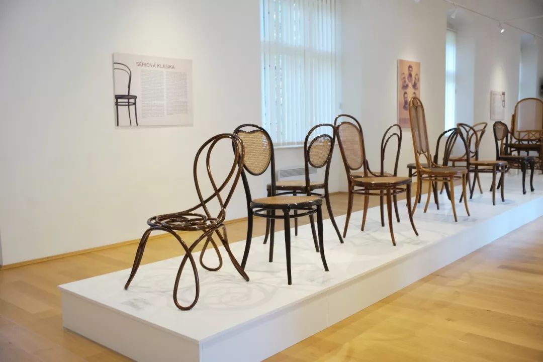 探访TON工厂看经典椅子背后的故事|疯狂24h我们去捷克干了啥？