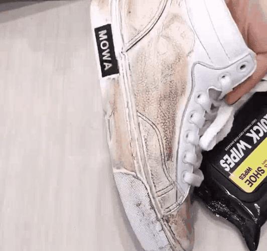 擦鞋神器鞋边发黄了怎么洗,小白鞋发黄神器靠谱吗