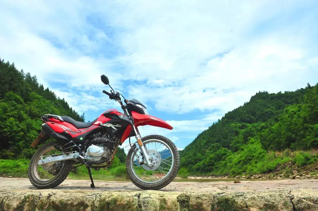 越野车主要看什么性能,豪爵公路越野摩托车nk150与dks150