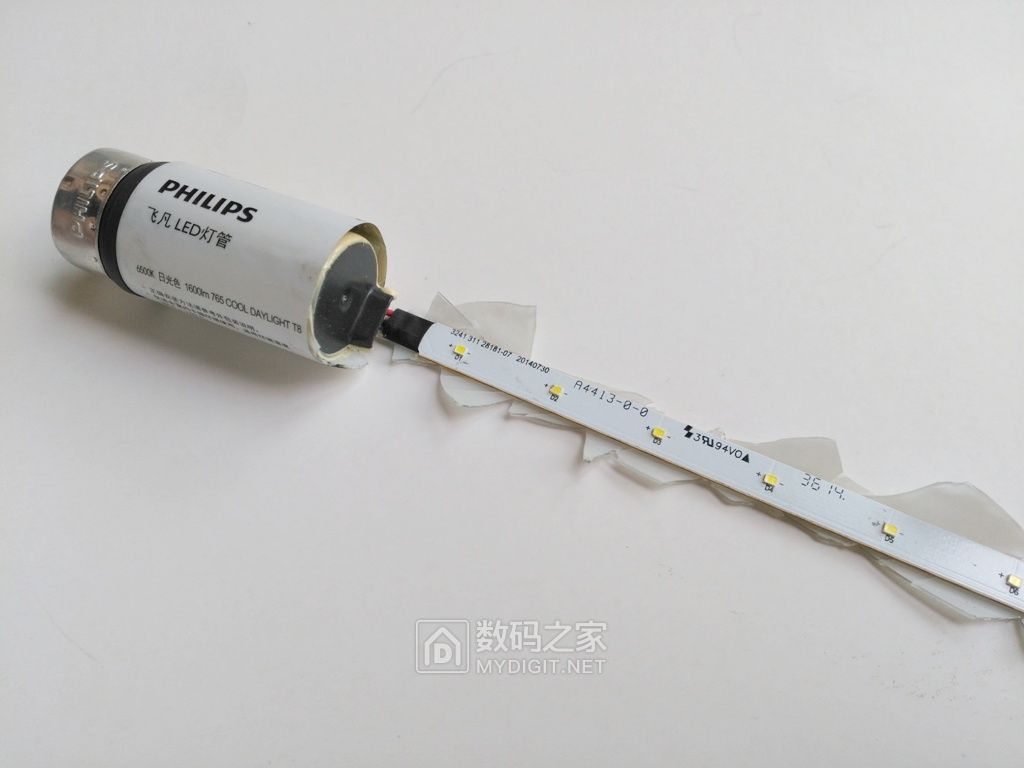 飞利浦一体日光灯拆解,飞利浦飞凡灯管维修