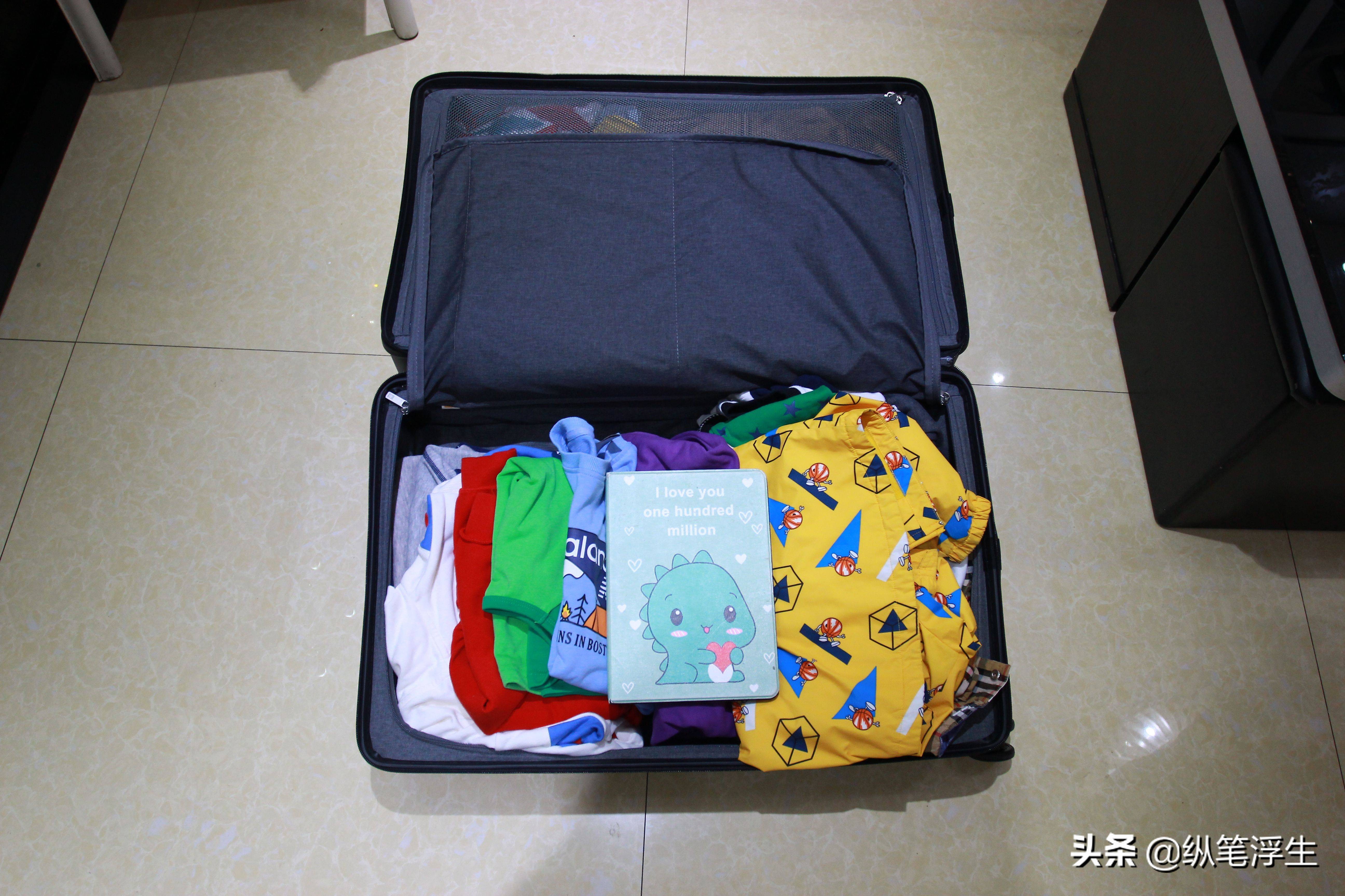 旅行箱爆款地平线8号,超大容量旅行箱100寸