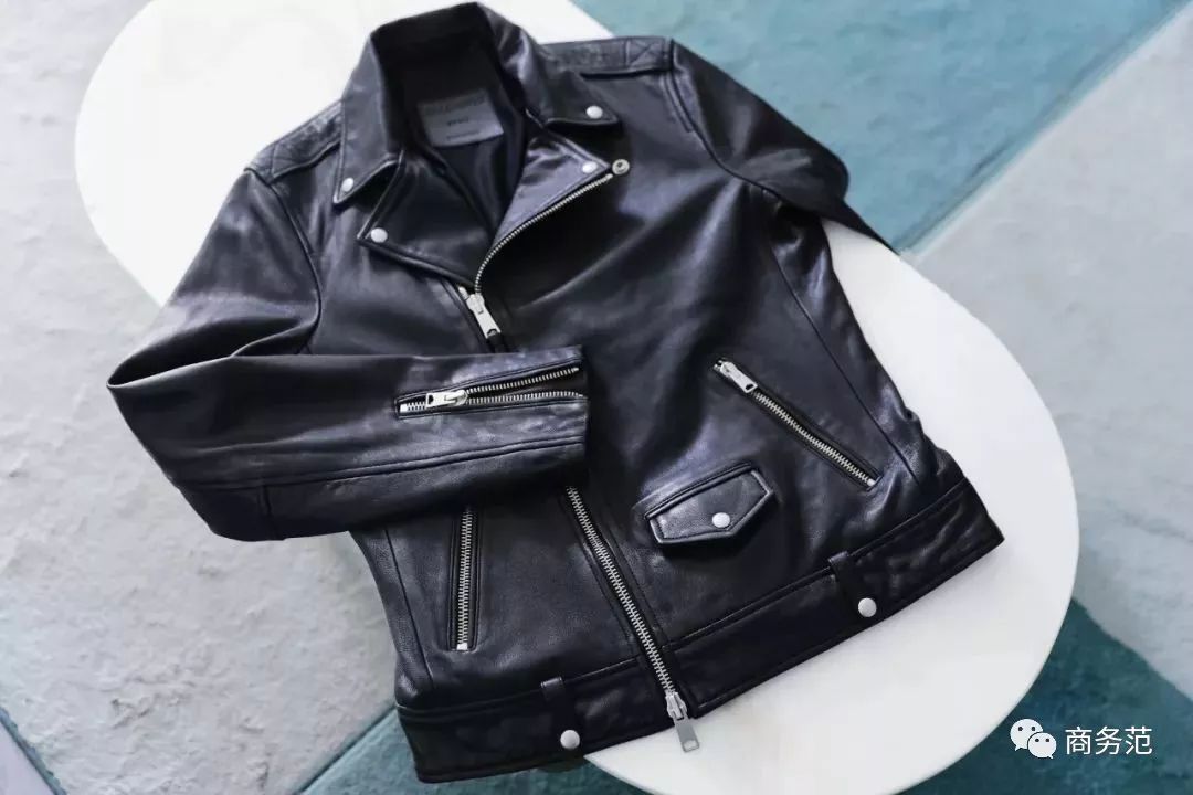 姊呮牴鍐绌挎惌,姊呮牴绂忓厠鏂悓娆剧毊澶瑰厠