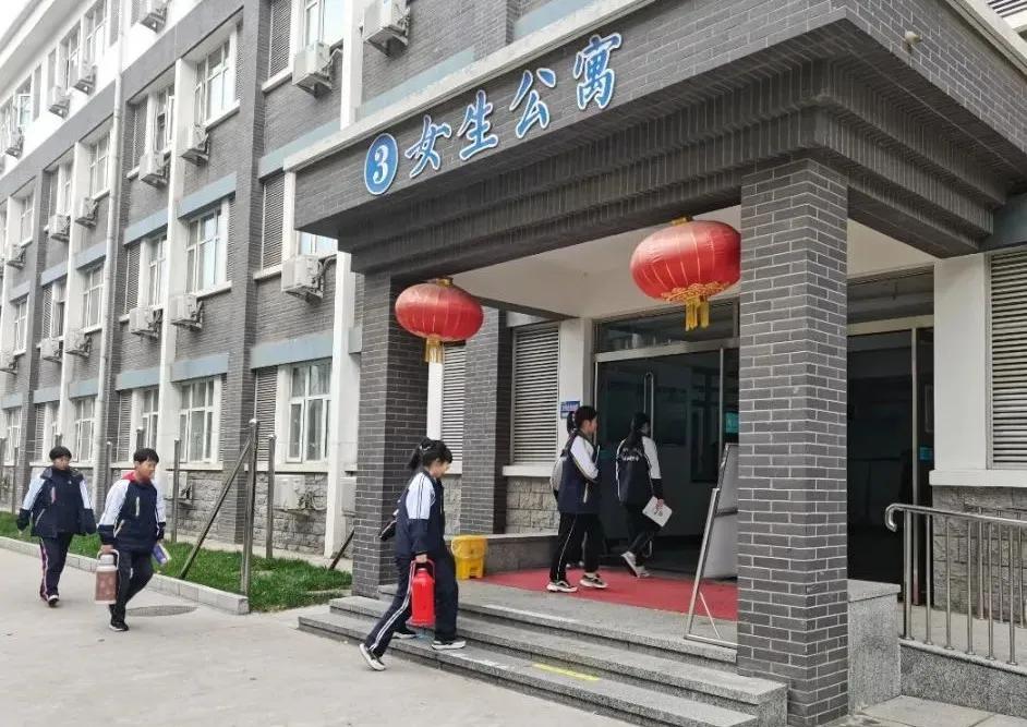 正定中学宿舍,正定初中最好宿舍