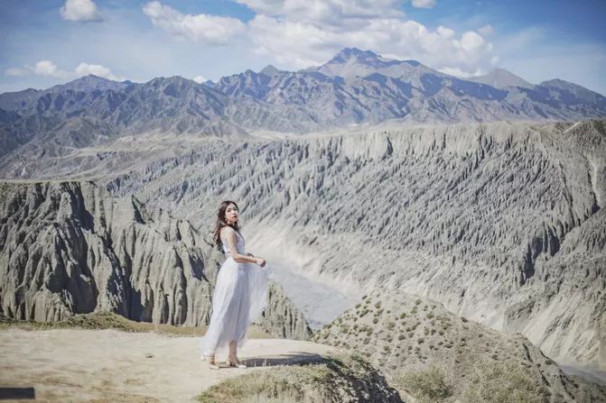 中国10条最美逆天的公路,一年仅开放四个月的独库公路